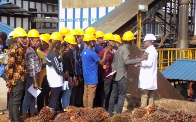 Students recently paid a visit to Okomu Oil Palm Company Plc.
